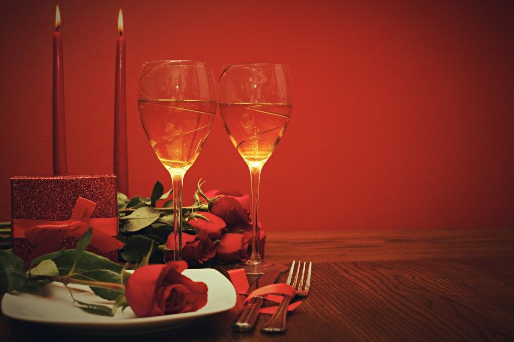 Valentines dinner table set up