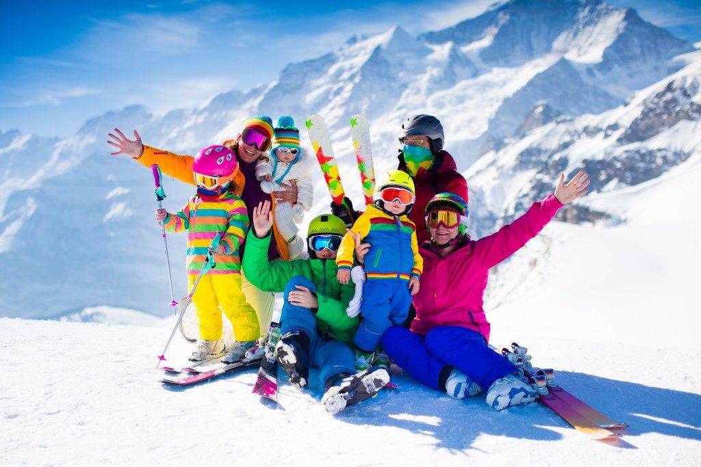 Family in skiing gear