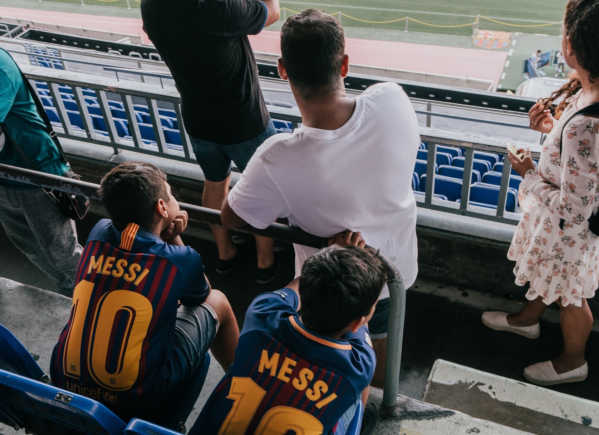 kids with Messi jerseys